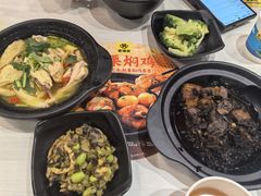 -老娘舅餐厅(黄龙体育中心店)