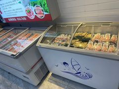 面包甜点陈列柜-川骄海鲜自助(河东店)