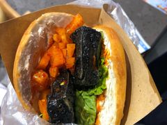 臭豆腐夹馍-自黑豆夫·臭豆腐夹馍(四海唐人街店)