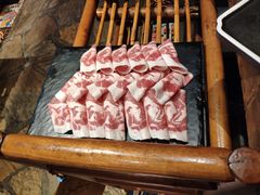 -老牌坊云南鱼豆花火锅(爱建店)