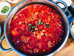 -黄利砖万峰林布依特色酸笋牛肉馆