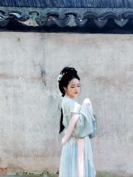 -洛水阁·汉服妆造体验馆(山塘街店)