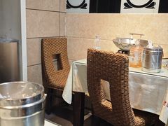 -昱龙大盆牛蛙馆(三兴街总店)