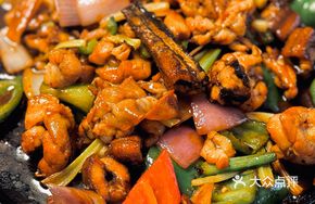 Toad and Eel Stewed in Clay Pot