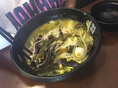 -渝和喵叔米线(南坪万达店)