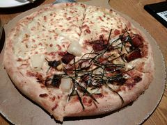 创始榴莲拼蒲烧鳗鱼披萨-乐凯撒披萨(东方新世界店)