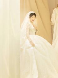 点击看大图 -曼青婚纱礼服馆