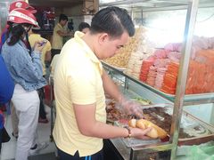 -Bánh Mì Huynh Hoa