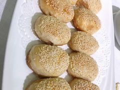 蟹壳黄-和记小菜(七宝店)