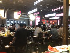 -红九格老火锅(三峡广场店)