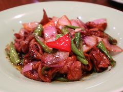 洋葱炒大肠-虎哥私房菜(馒头山店)