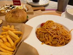 -必胜客(尹山湖歌林公园店)