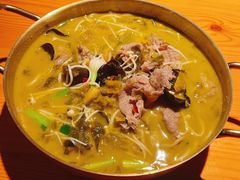 老坛酸菜鱼米线-陳生記米线·始于1989(武林店)