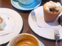 -Fridi Patisserie Cafe