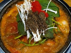 土豆排骨火锅-喇喇排骨火锅·传统韩式脊骨汤(望京西园总店)