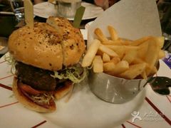 -db Bistro & Oyster Bar by Daniel Boulud(滨海湾金沙店)