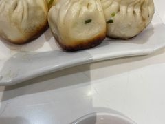 蟹粉生煎-光明邨大酒家(淮海路店)