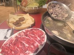 -潮汕·草根牛肉档(上海荟聚城市集市店)