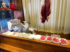 -天成·潮州牛肉脆肉鱼生蚝自助火锅