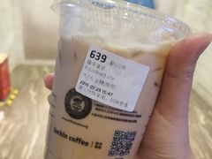 -瑞幸咖啡(万科红立方大厦店)