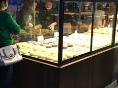 面包甜点陈列柜-LELECHA乐乐茶(上海五角场万达广场店)