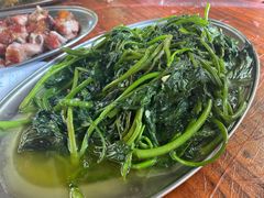 -御霞苑泥烩鸡休闲农庄