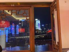 -小天鹅火锅·一线江景洪鼎旗舰店(洪崖洞店)
