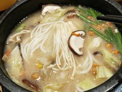 三鲜菇过桥米线-云味馆过桥米线(皇庭广场店)
