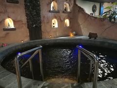 -泉城欧乐堡戏水湾艺术养生温泉