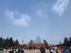 -上海市龙华烈士陵园