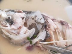 万佛湖砂锅鱼头-鱼味馆(万佛湖店)