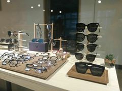 -Trend1881视光·蔡司视觉(领展广场店)