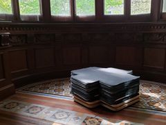 -Nathalie Djurberg与Hans Berg“牛皮纸包裹的月亮”-Prada荣宅当季展览