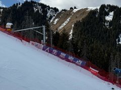-丝绸之路山地度假区滑雪场