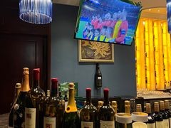 -龙虾酒吧扒房(宁波香格里拉店)