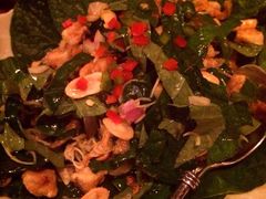 iphone_upload_pic-Ruen Urai