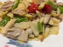 -缘来聚·徽菜名店(黄山宏村店)