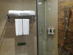 -维也纳酒店(成都春熙路李家沱地铁站店)