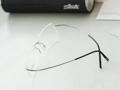 -目艮眼镜SHOWROOM(品牌集合店)