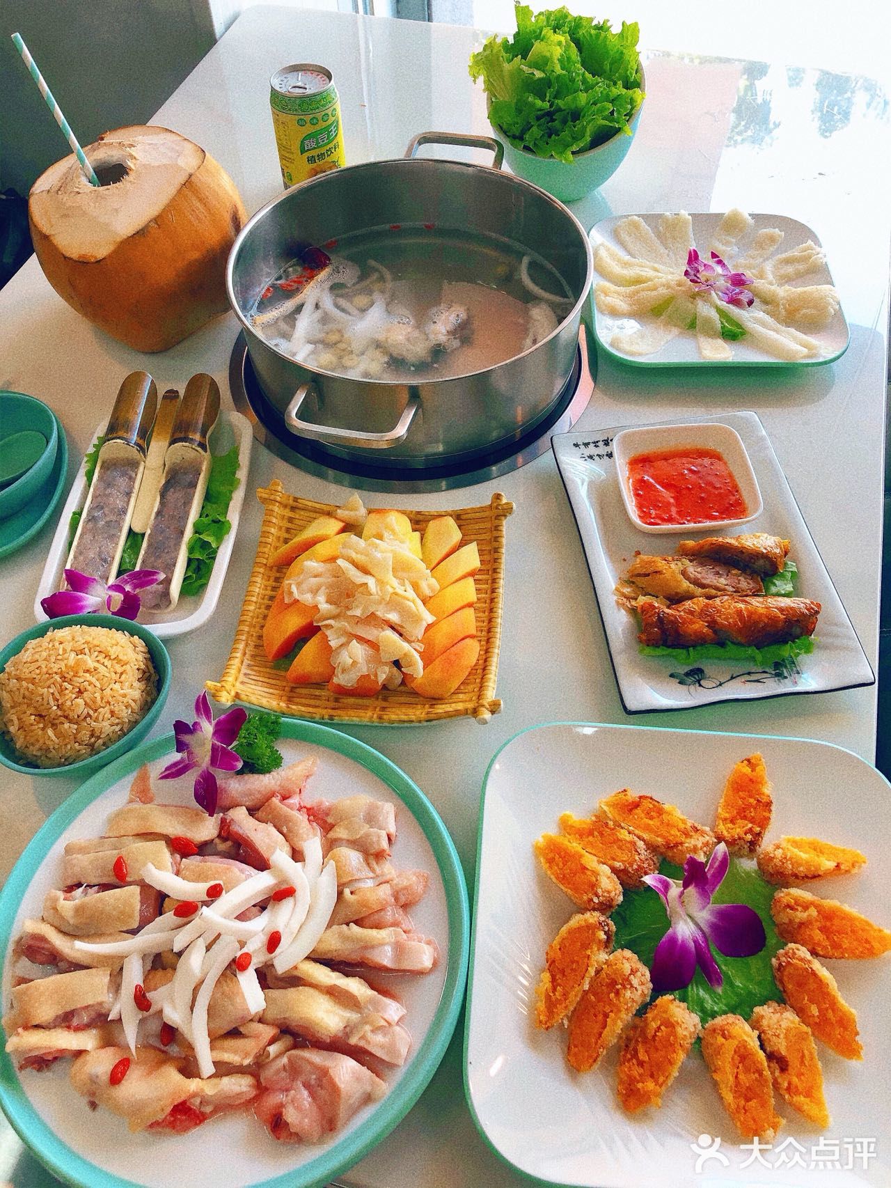 吸收了鸡油的米饭亮蹭蹭的特吸引人！