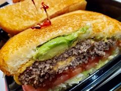 圣塔芭芭拉经典牛肉特堡-The Habit Burger Grill 哈比特汉堡(复兴soho店)