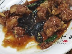 焦溜肥肠-红实家常菜(静安里店)