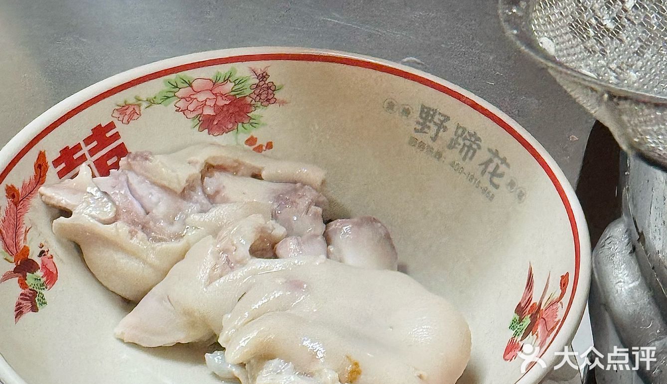 谁懂啊！为这碗蹄花我甘愿天天冲河东️