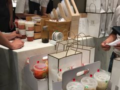 -奈雪的茶(市百一店)