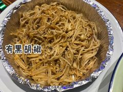 -马路牙子地桌烤肉(工体店)