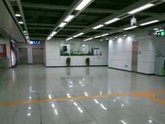 -向西村(地铁站)