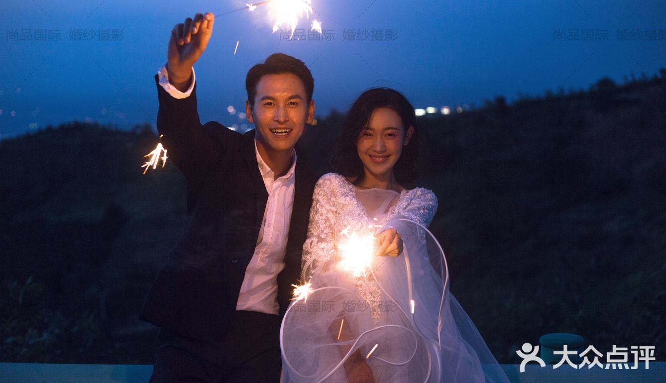 婚纱照｜夜景公路婚纱照  让爱意自由释放