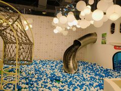 -涨巢·潮玩水疗局