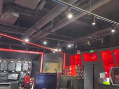 -ROG玩家国度(美罗城店)