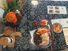 -蜗牛小馆醉乡民谣云南菜(惠新西里店)